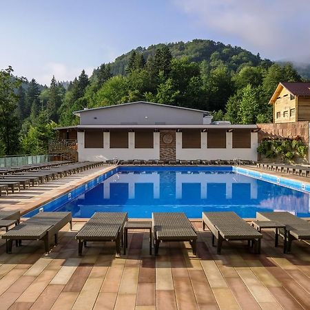 Stanislavsky Hotel Group Yaremche Exterior foto