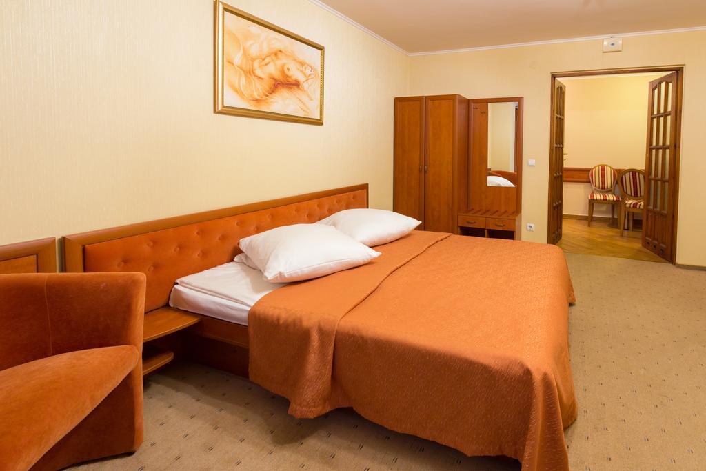 Stanislavsky Hotel Group Yaremche Exterior foto